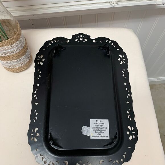 NWT Beautiful Set of Two Decorative Trays - Picture 4 of 4